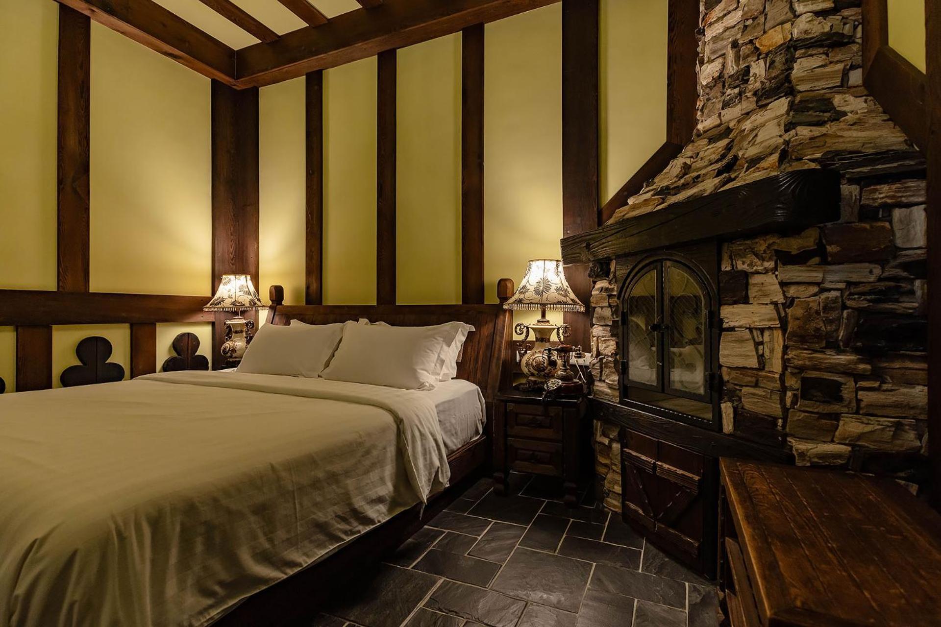 Tudor Dynasty Homestay Shoufeng Exterior foto